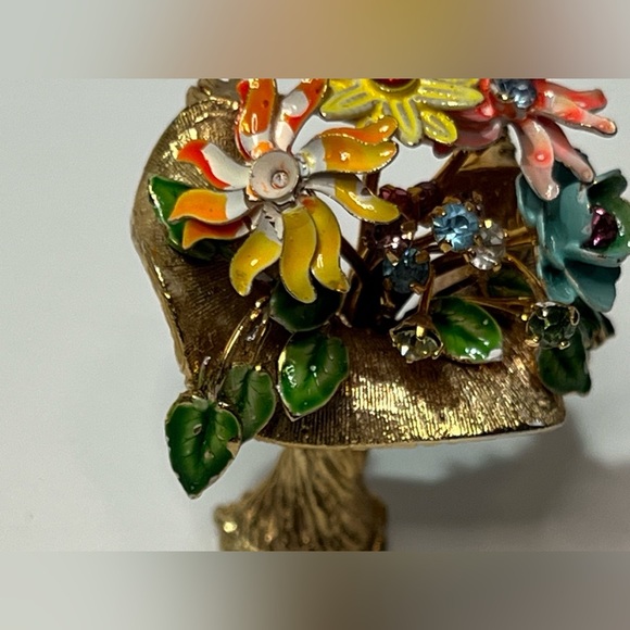 VTG Floral Bouquet Gold Tone Colorful Rhinestones Brooch Pin - Picture 8 of 13